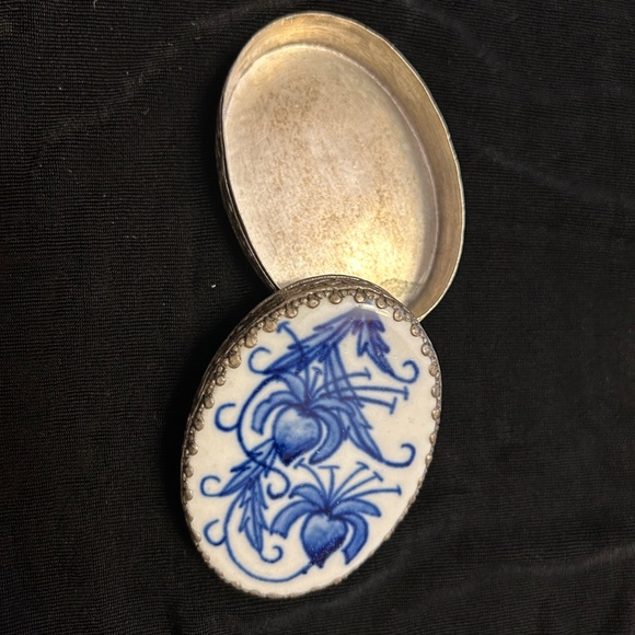 no brand Other - Silver trinket box with porcelain lid, with a mirror on the inside of the lid